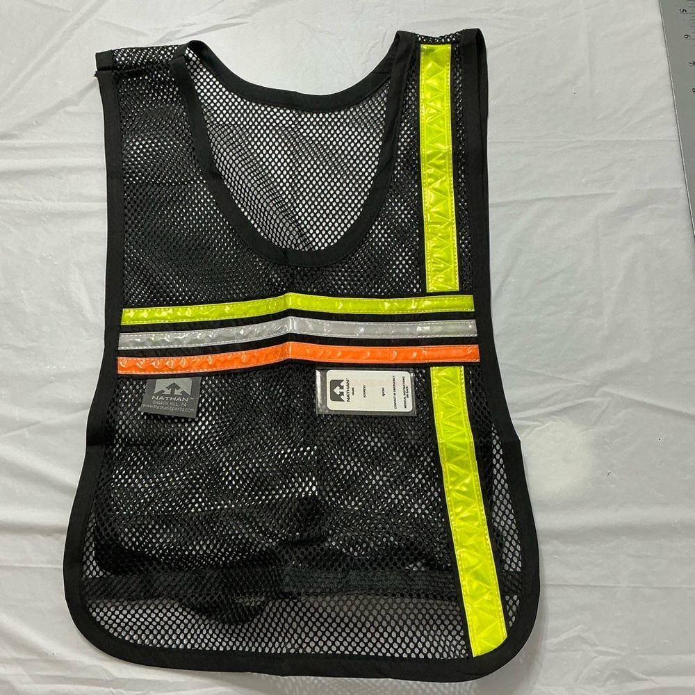 Nathan Running Vest Black NEW Without Tags